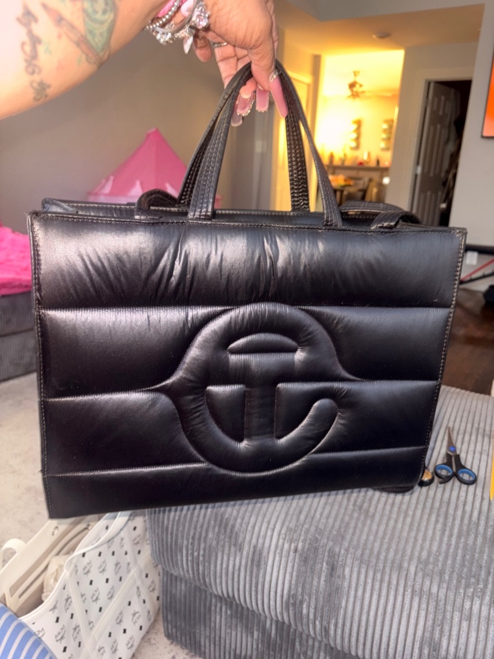 Light new excellent conditionTelfar puffer tote